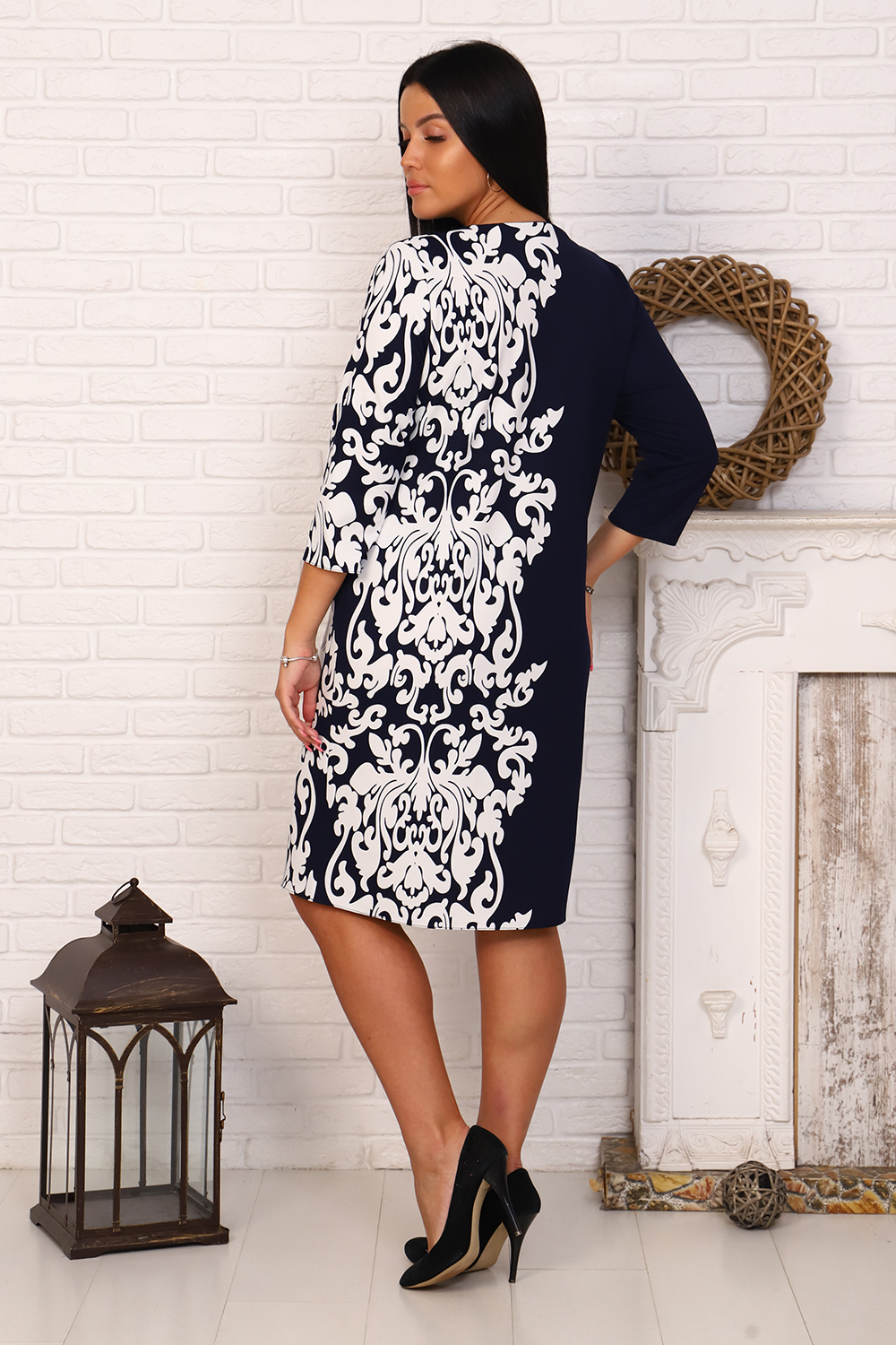 Фото товара 21683, красивое синее платье с белым рисунком